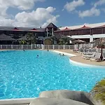 Le Petit Eden - Residence 3 Etoiles - Piscine Et Plage \